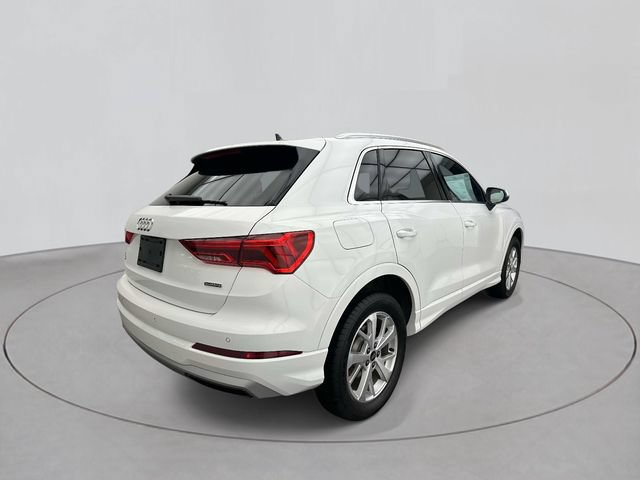 Certified 2023 Audi Q3 2.0T Premium w/ Convenience Package AWD/4WD image 4