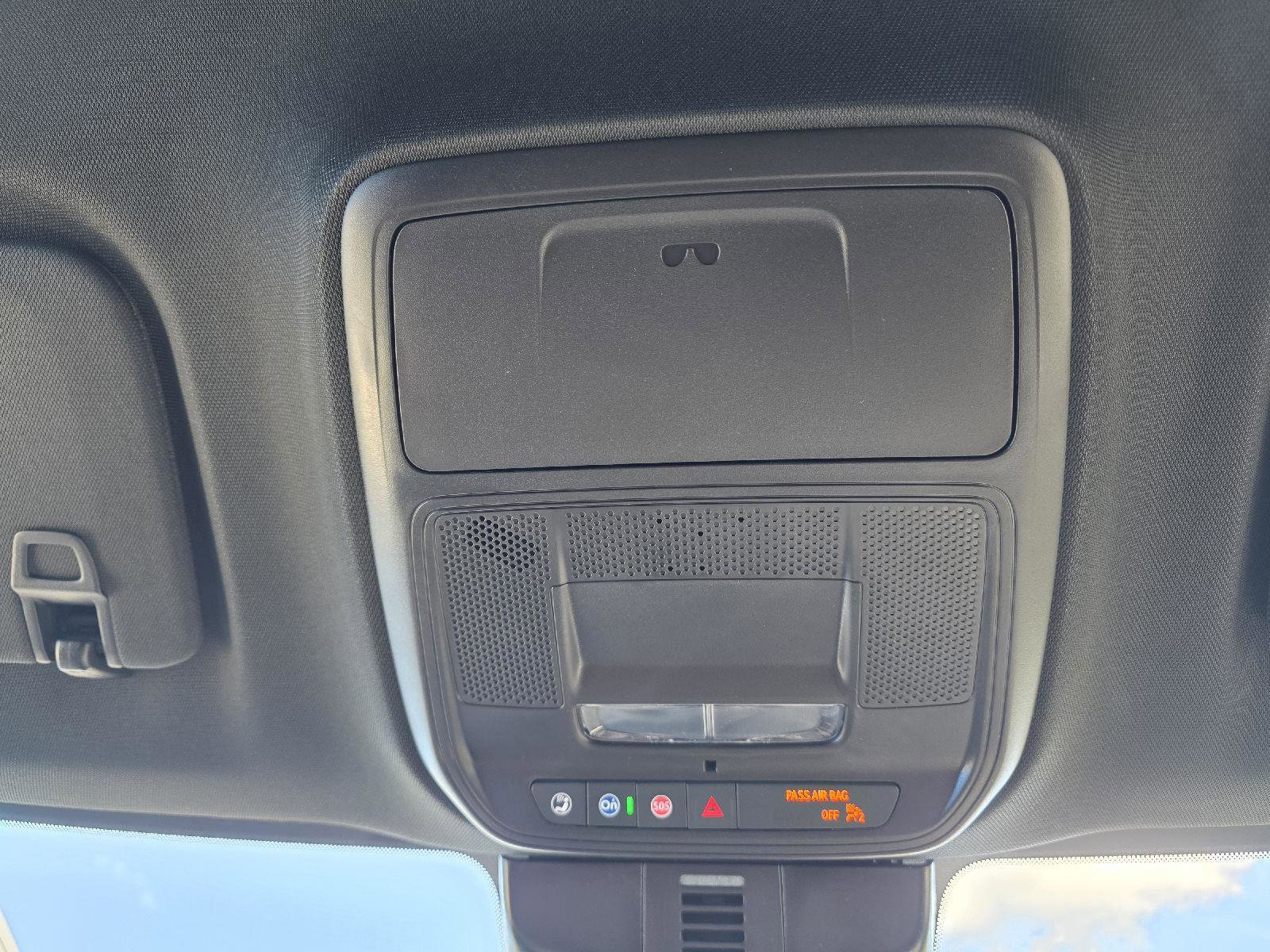 New 2026 Chevrolet Traverse LT w/ Midnight/Sport Edition image 17