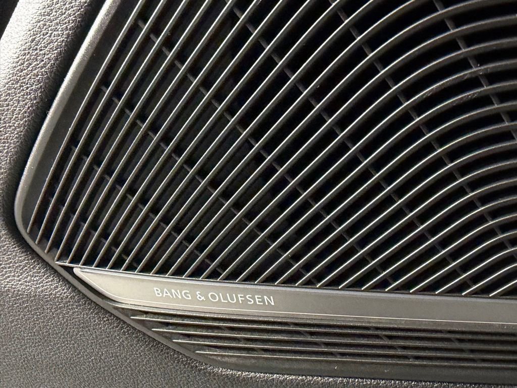 Used 2023 Audi A4 2.0T Premium Plus w/ Premium Plus Package AWD/4WD image 19