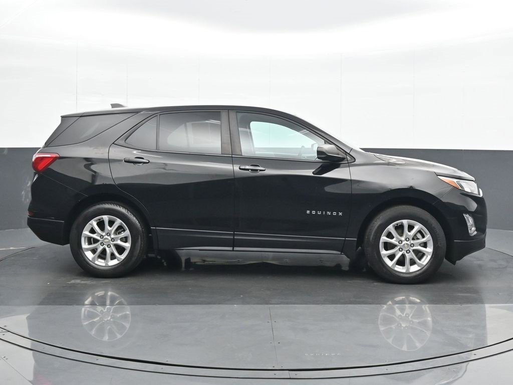 Used 2021 Chevrolet Equinox LS w/ LS Convenience Package image 7