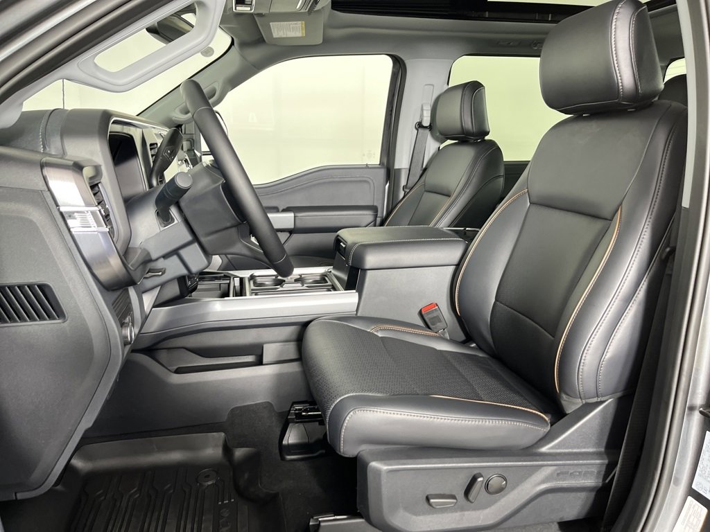 Certified 2025 Ford F350 Lariat image 11