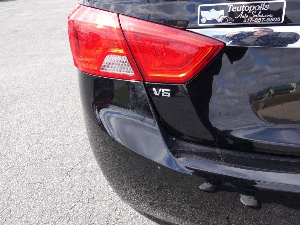 Used 2019 Chevrolet Impala LT image 3