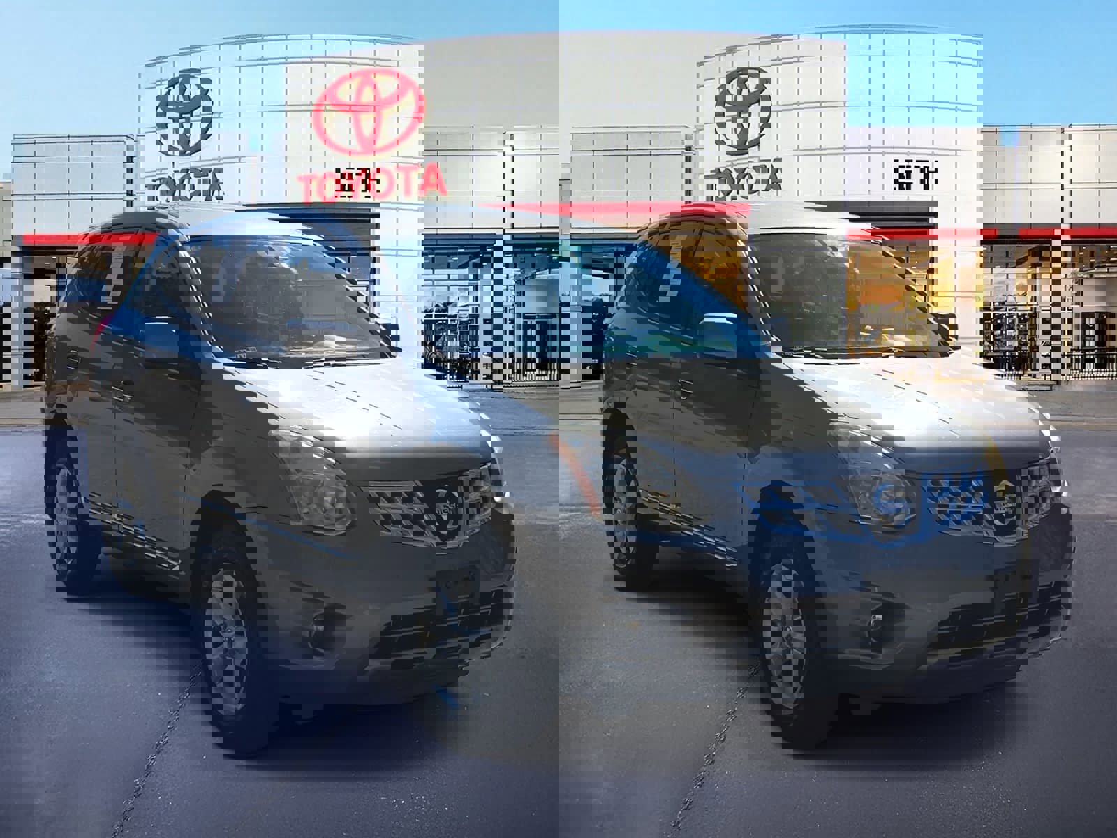 Used 2013 Nissan Rogue S w/ Special Edition Pkg image 3