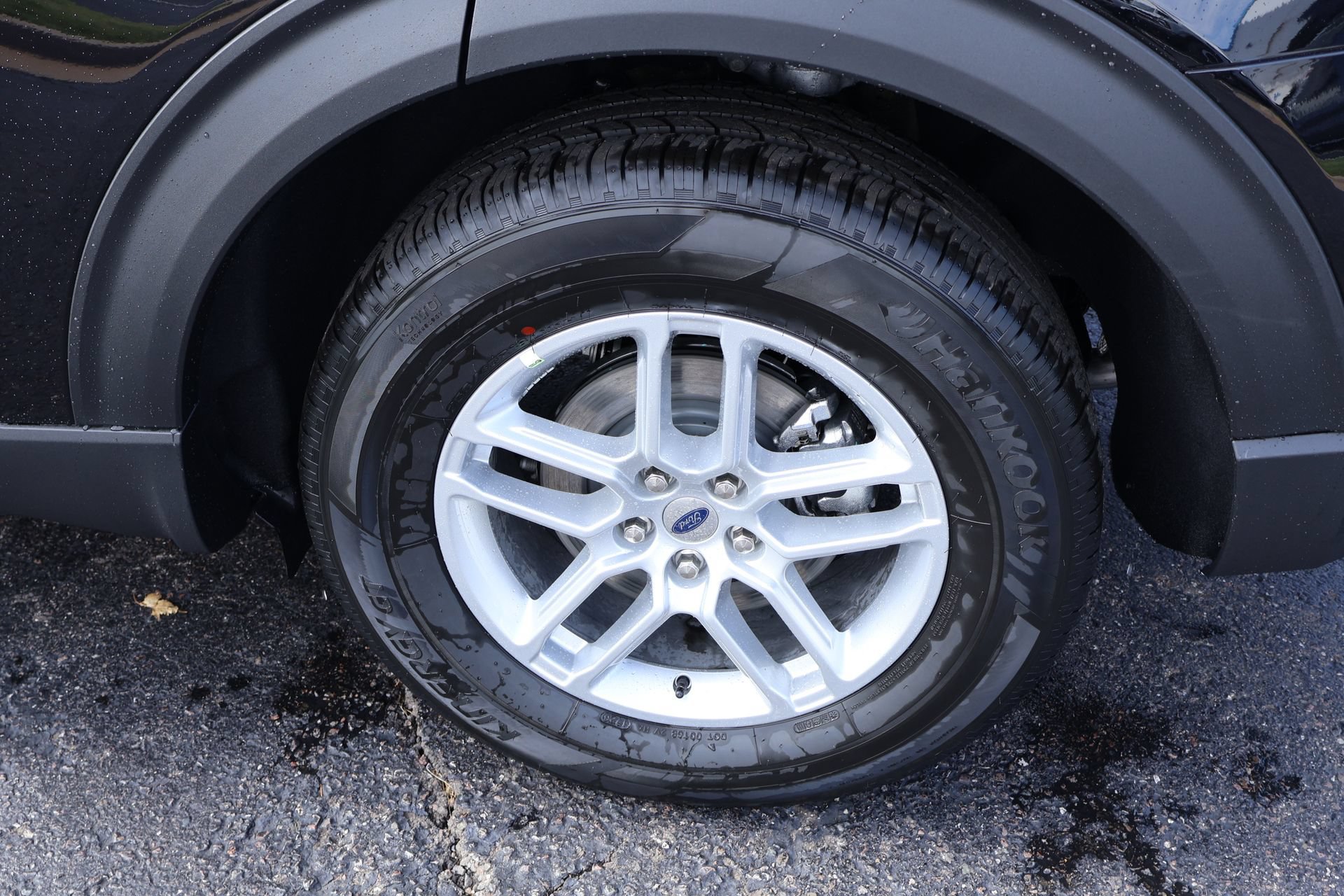 New 2026 Ford Explorer Active RWD image 20