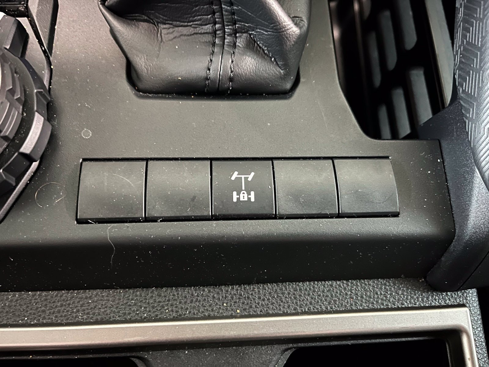 Used 2025 Toyota 4Runner TRD Off-Road AWD/4WD image 29
