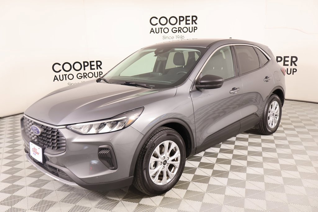 Used 2024 Ford Escape Active w/ Cold Weather Package image 10