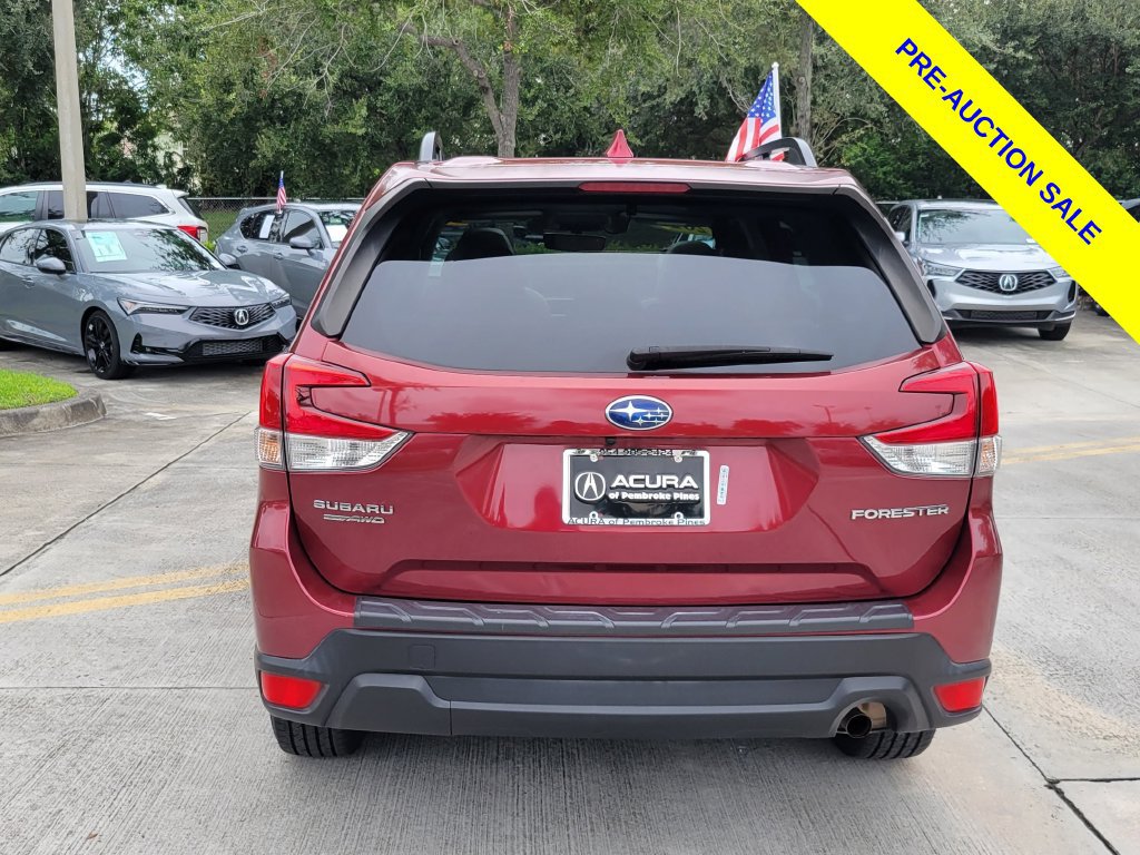 Used 2021 Subaru Forester Premium AWD/4WD image 6