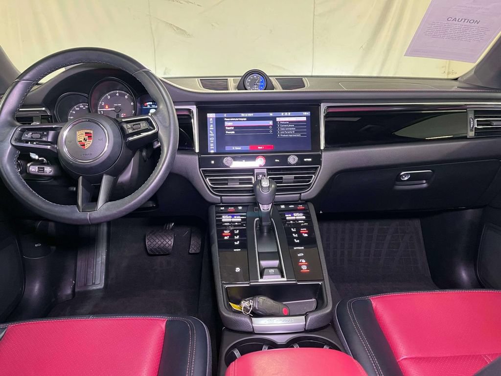 Certified 2023 Porsche Macan AWD/4WD image 25