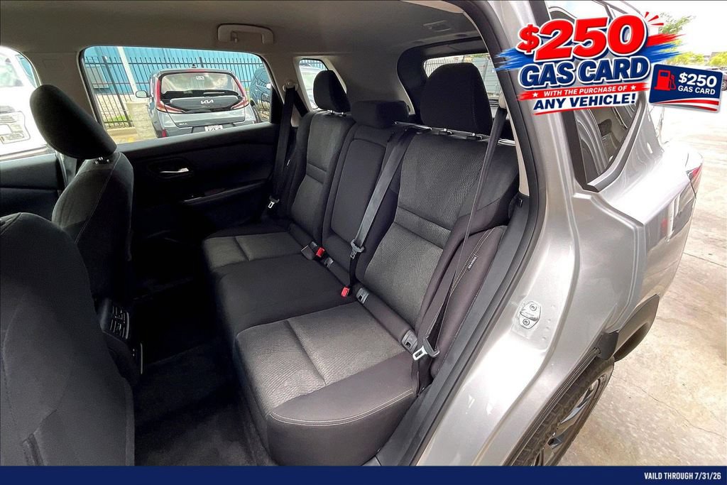 Used 2024 Nissan Rogue SV AWD/4WD image 26