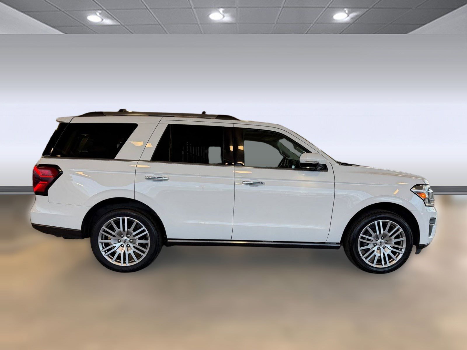 Used 2024 Ford Expedition Limited image 7