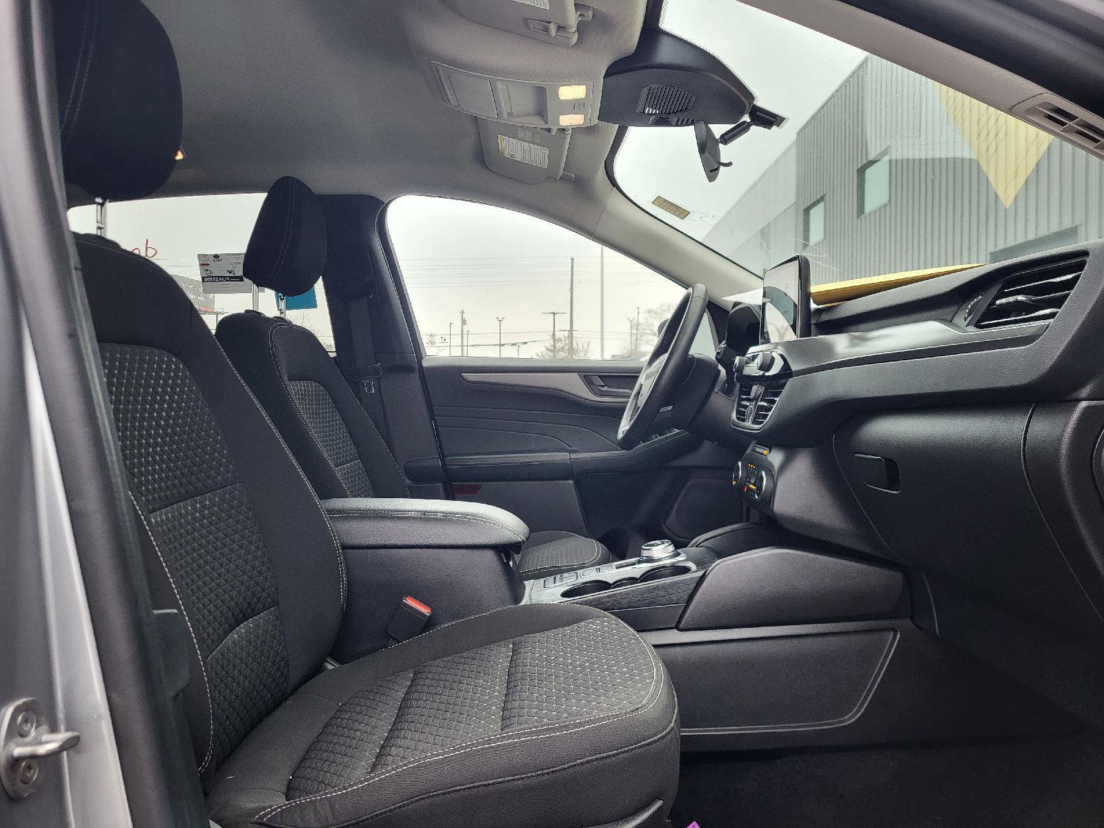 Used 2023 Ford Escape Active image 12