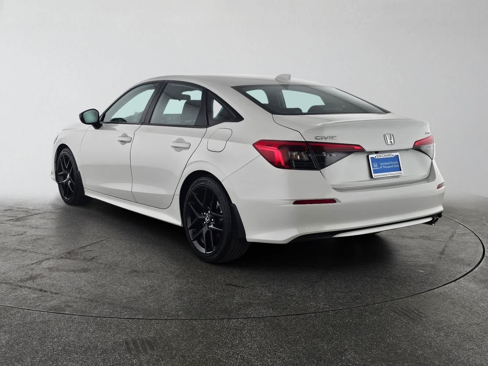 Used 2023 Honda Civic Sport image 5
