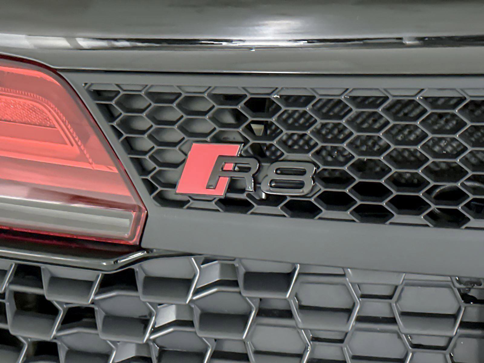 Used 2023 Audi R8 V10 performance w/ Carbon Exterior Package image 26