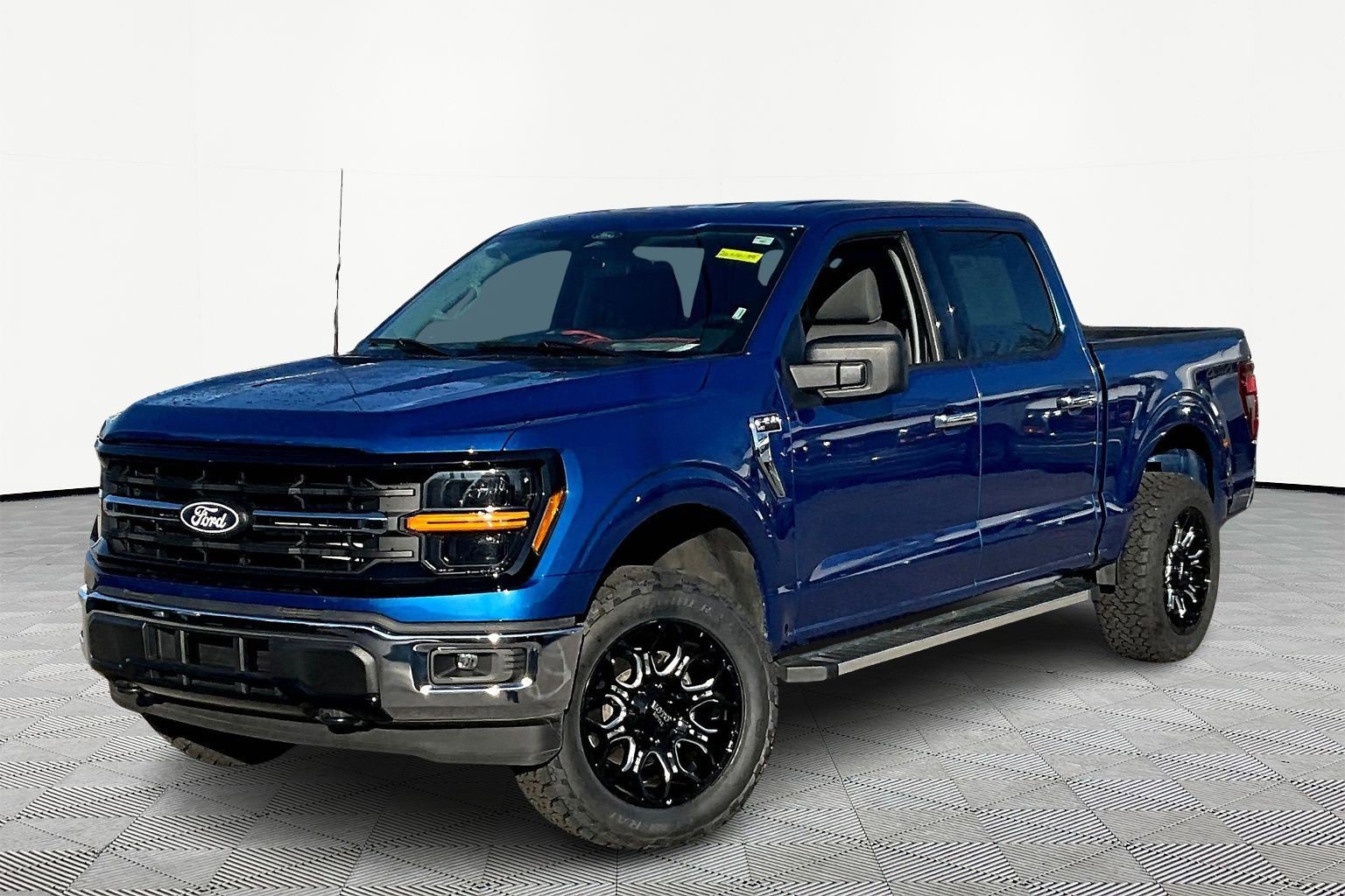 Used 2025 Ford F150 XLT w/ Equipment Group 301A Standard image 1