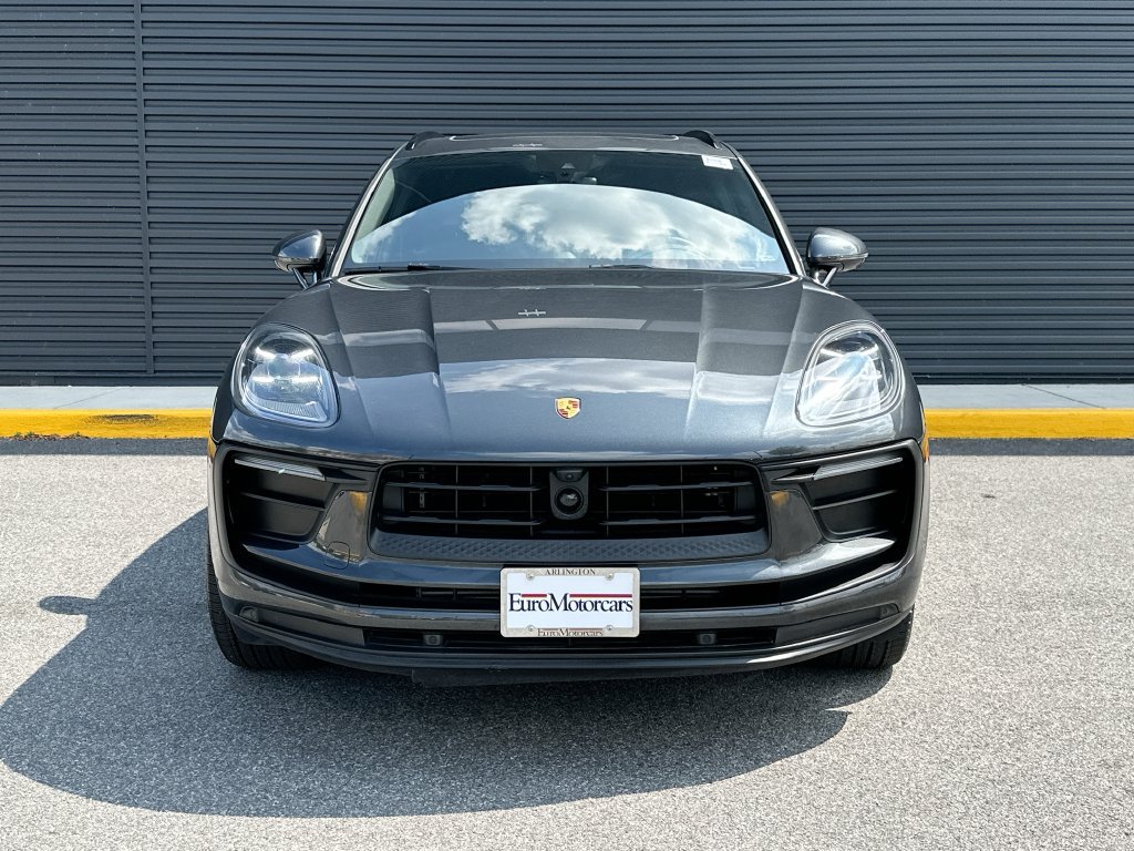 Certified 2024 Porsche Macan w/ Premium Plus Package AWD/4WD image 6