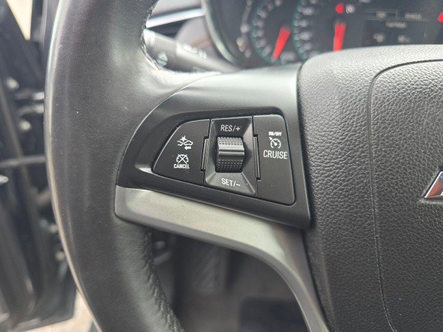 Used 2017 Chevrolet Trax Premier w/ Driver Confidence II Package AWD/4WD image 31