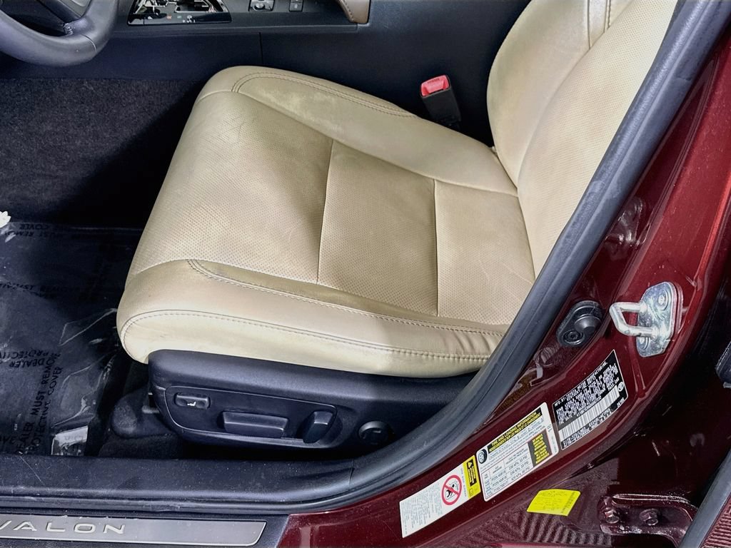 Used 2013 Toyota Avalon Limited FWD image 25