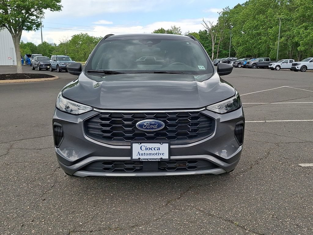 Certified 2023 Ford Escape ST-Line w/ Tech Pack #1 FWD image 5