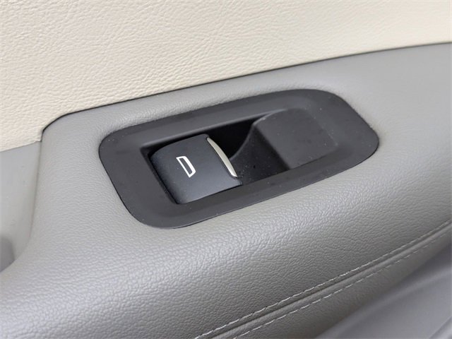 Used 2025 Cadillac XT6 Premium Luxury image 26