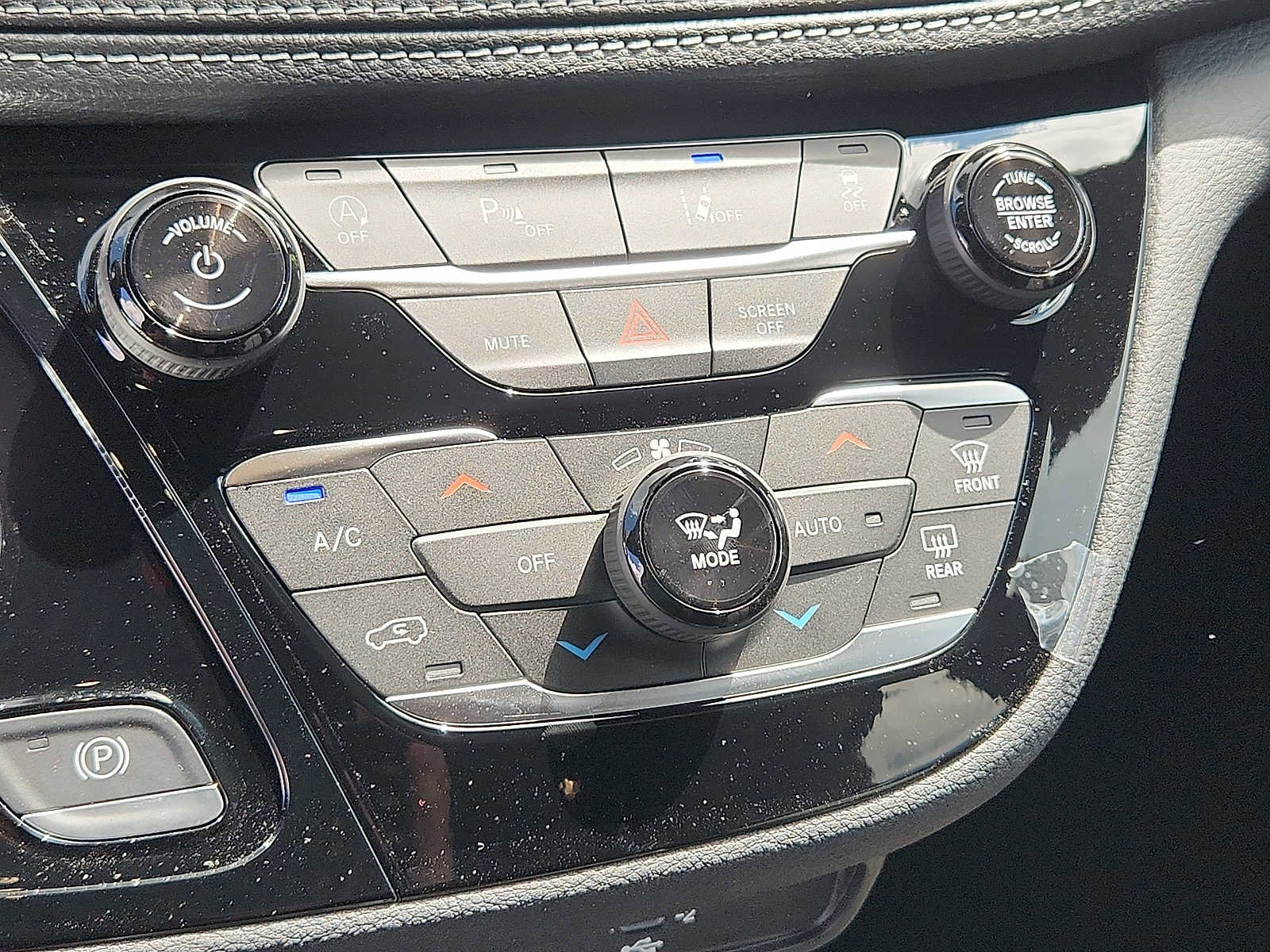 New 2026 Chrysler Pacifica Select image 11