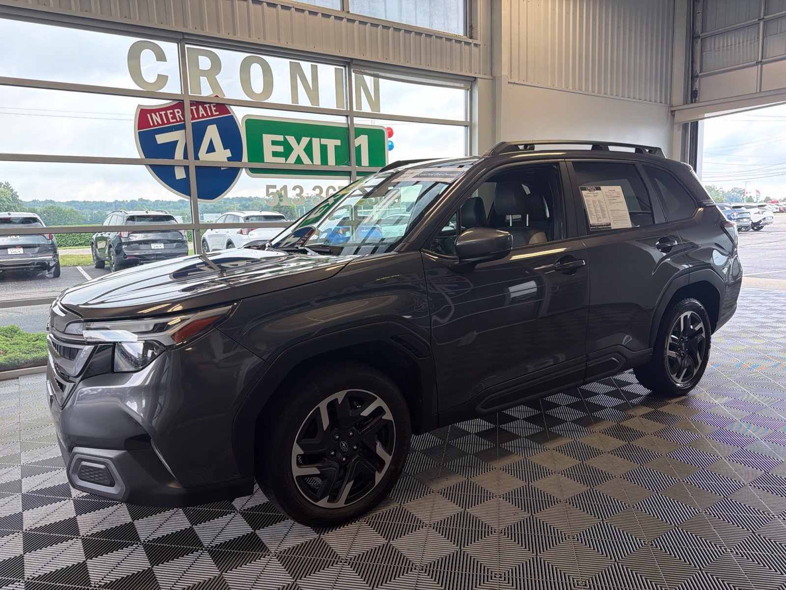 Used 2025 Subaru Forester Limited AWD/4WD image 3