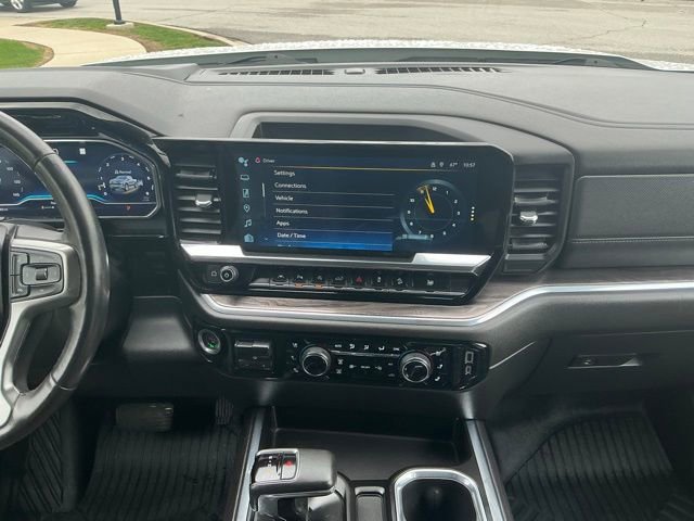 Used 2022 Chevrolet Silverado 1500 LTZ image 25