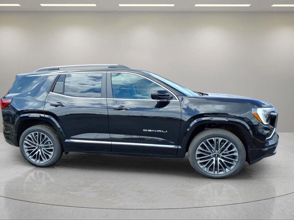 New 2026 GMC Terrain Denali AWD/4WD image 2