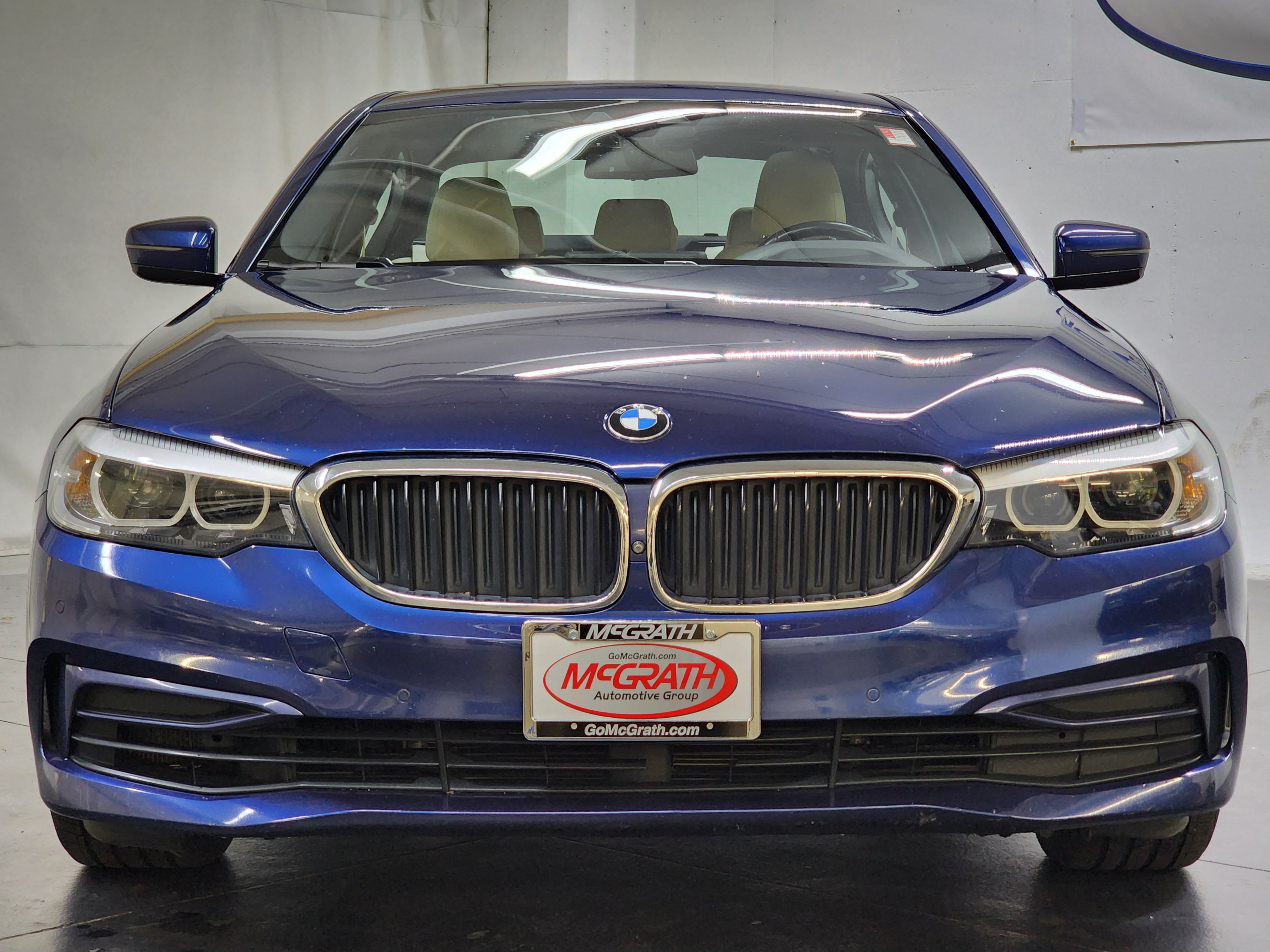 Used 2019 BMW 530e xDrive w/ Premium Package AWD/4WD image 12
