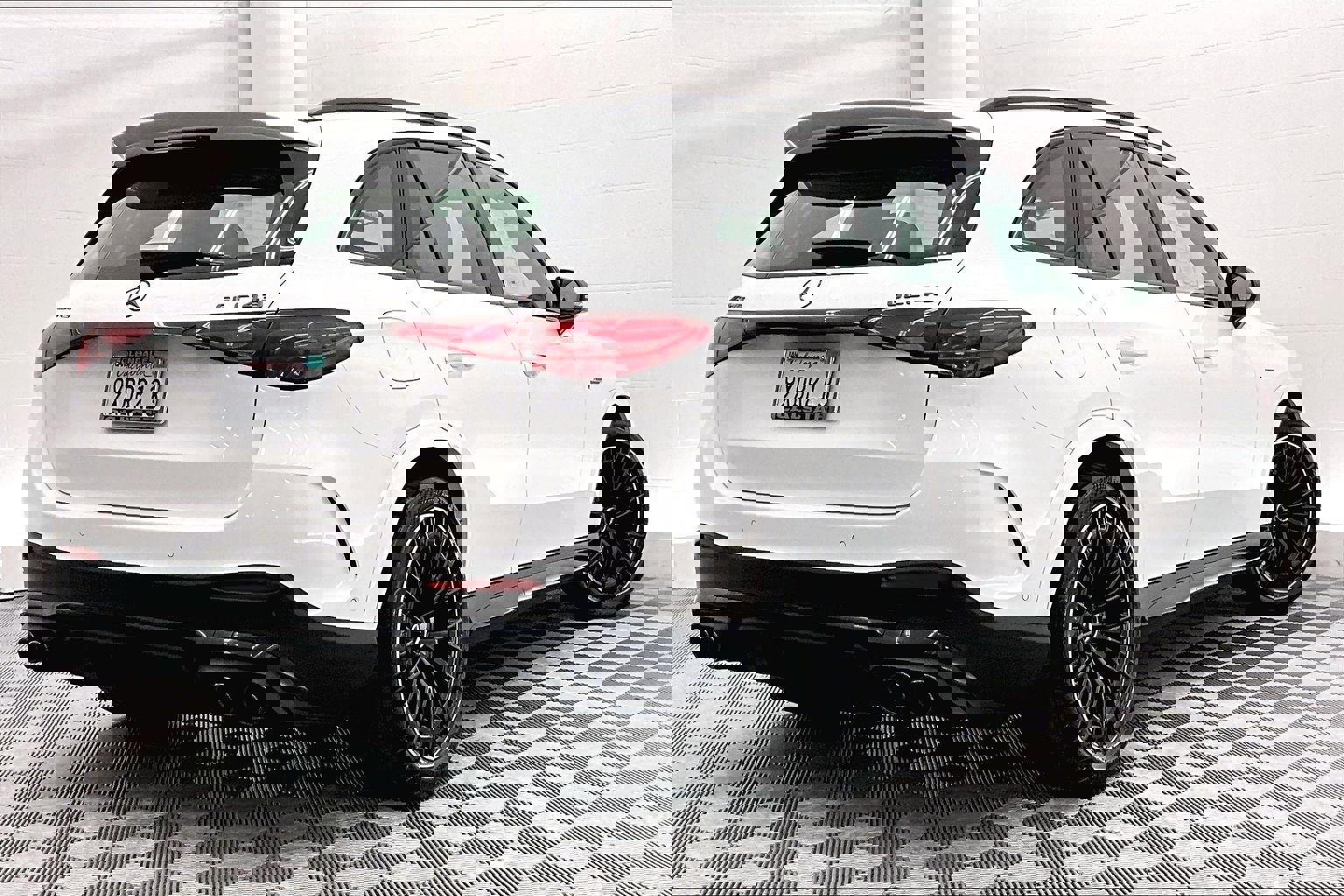 Used 2026 Mercedes-Benz GLC 43 AMG 4MATIC image 11