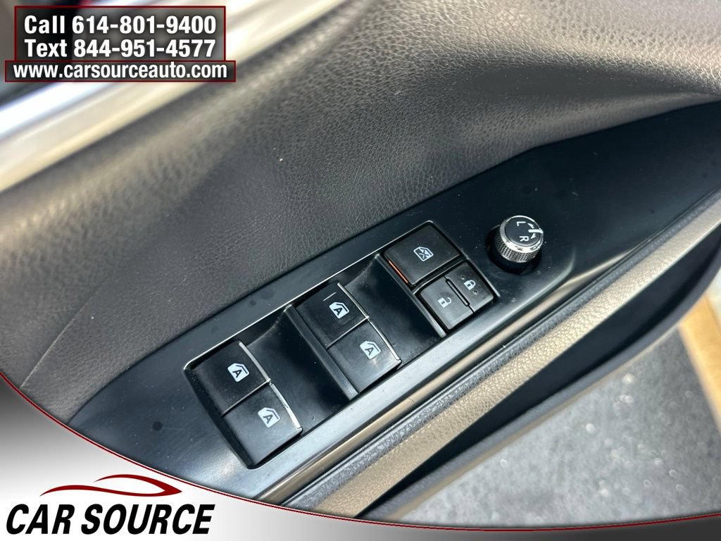 Used 2020 Toyota Camry XLE w/ Cold Weather Package AWD/4WD image 10
