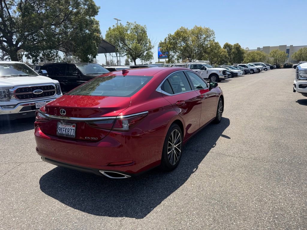 Used 2024 Lexus ES 350 w/ Premium Package FWD image 3