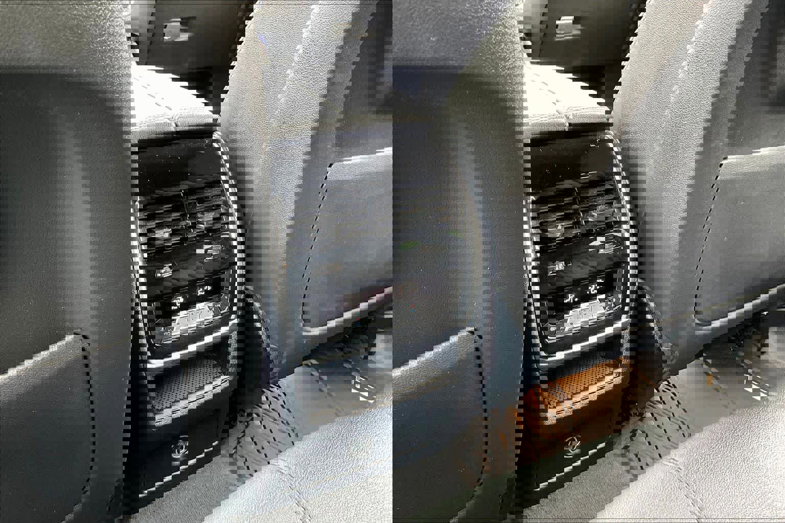 Used 2022 BMW X5 xDrive40i w/ Climate Comfort Package image 38