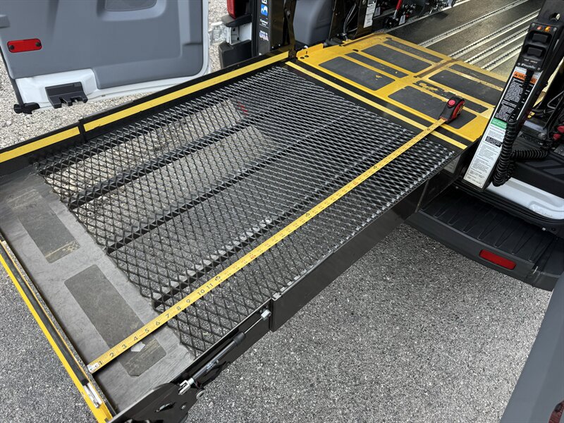 Used 2018 Ford Transit 150 XL RWD image 61