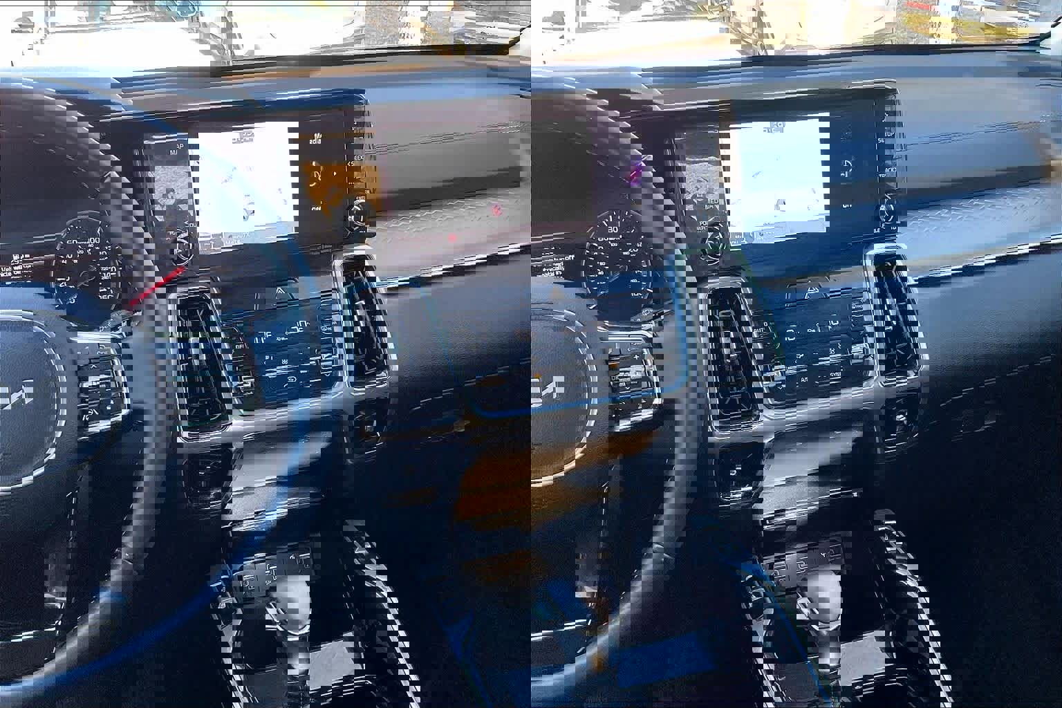 Used 2022 Kia Sorento SX image 15