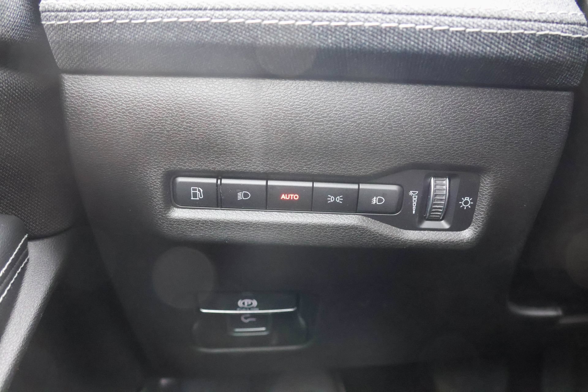 New 2026 Jeep Cherokee Laredo AWD/4WD image 30