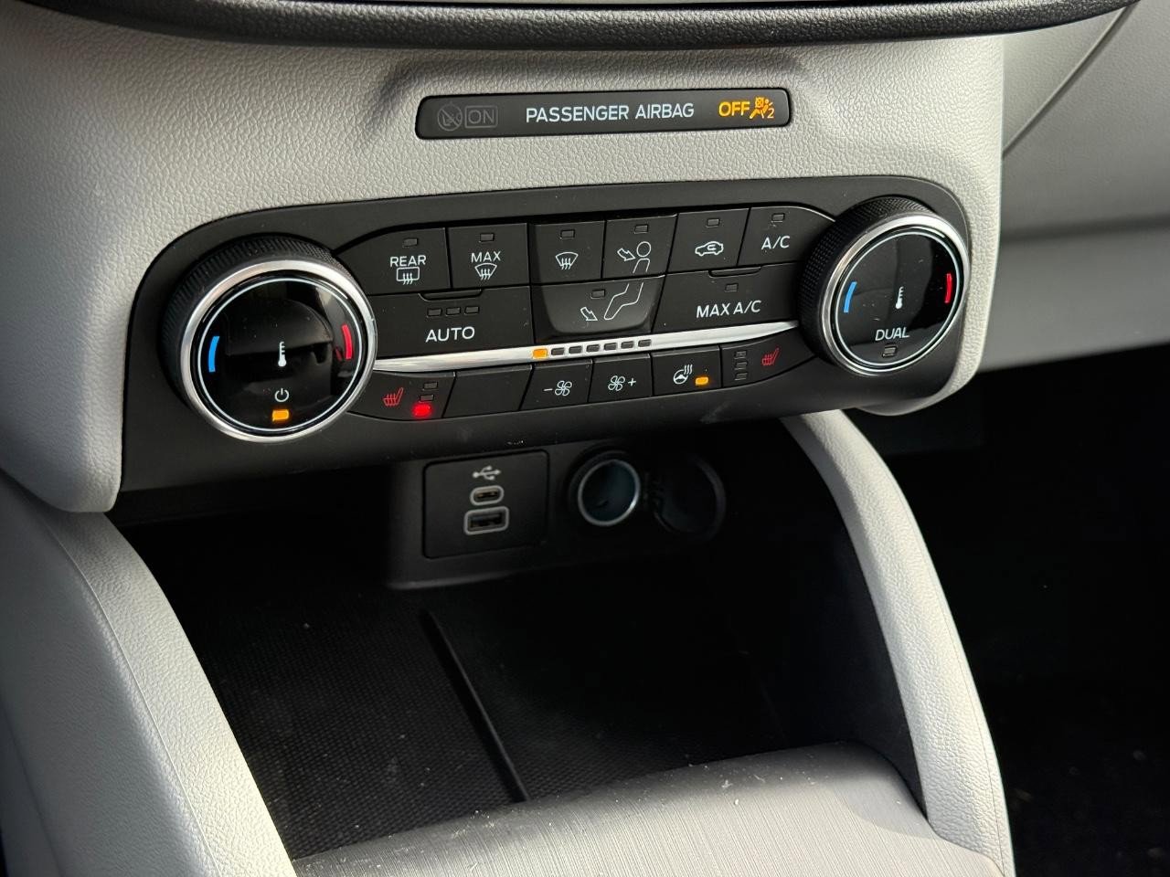 New 2026 Ford Escape Active w/ Cold Weather Package AWD/4WD image 13