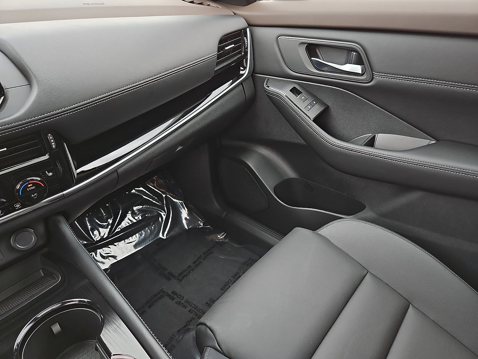 Certified 2023 Nissan Rogue SL image 25