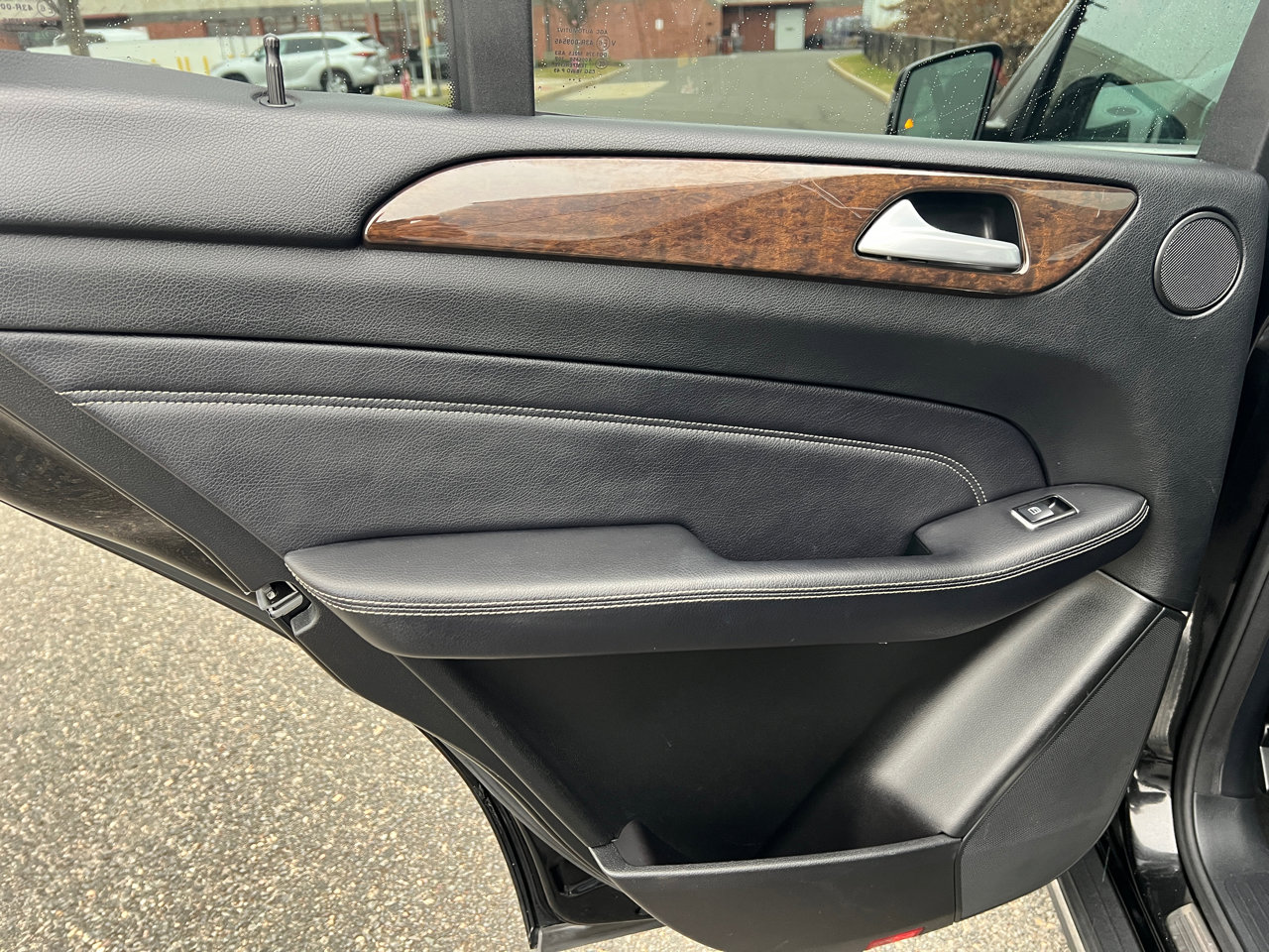 Used 2013 Mercedes-Benz ML 350 BlueTEC 4MATIC image 11