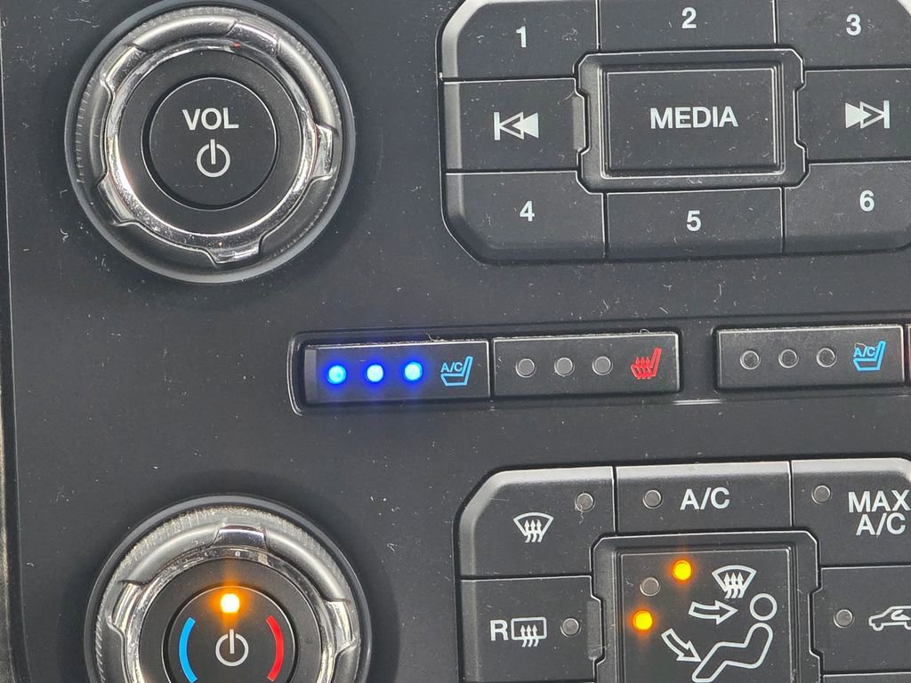 Used 2016 Ford Expedition Limited w/ Equipment Group 301A image 16