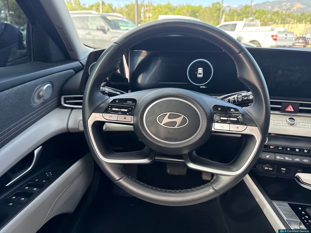 Used 2024 Hyundai Elantra Limited FWD image 38