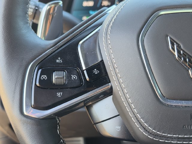 Used 2025 Chevrolet Corvette Stingray Preferred Cpe w/ Z51 Performance Package RWD image 16