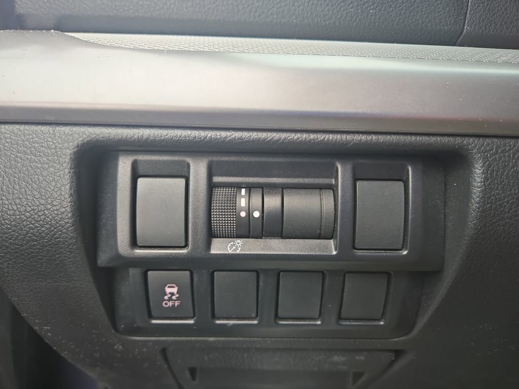 Used 2015 Subaru Outback 2.5i Premium image 25