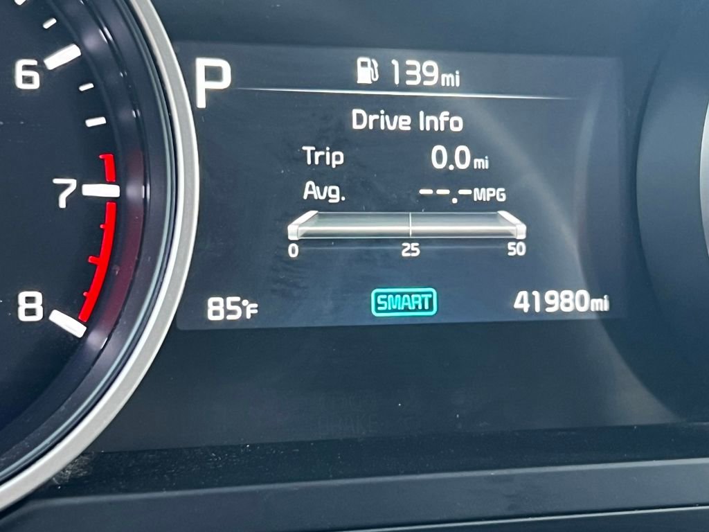 Used 2024 Kia Carnival LX image 21