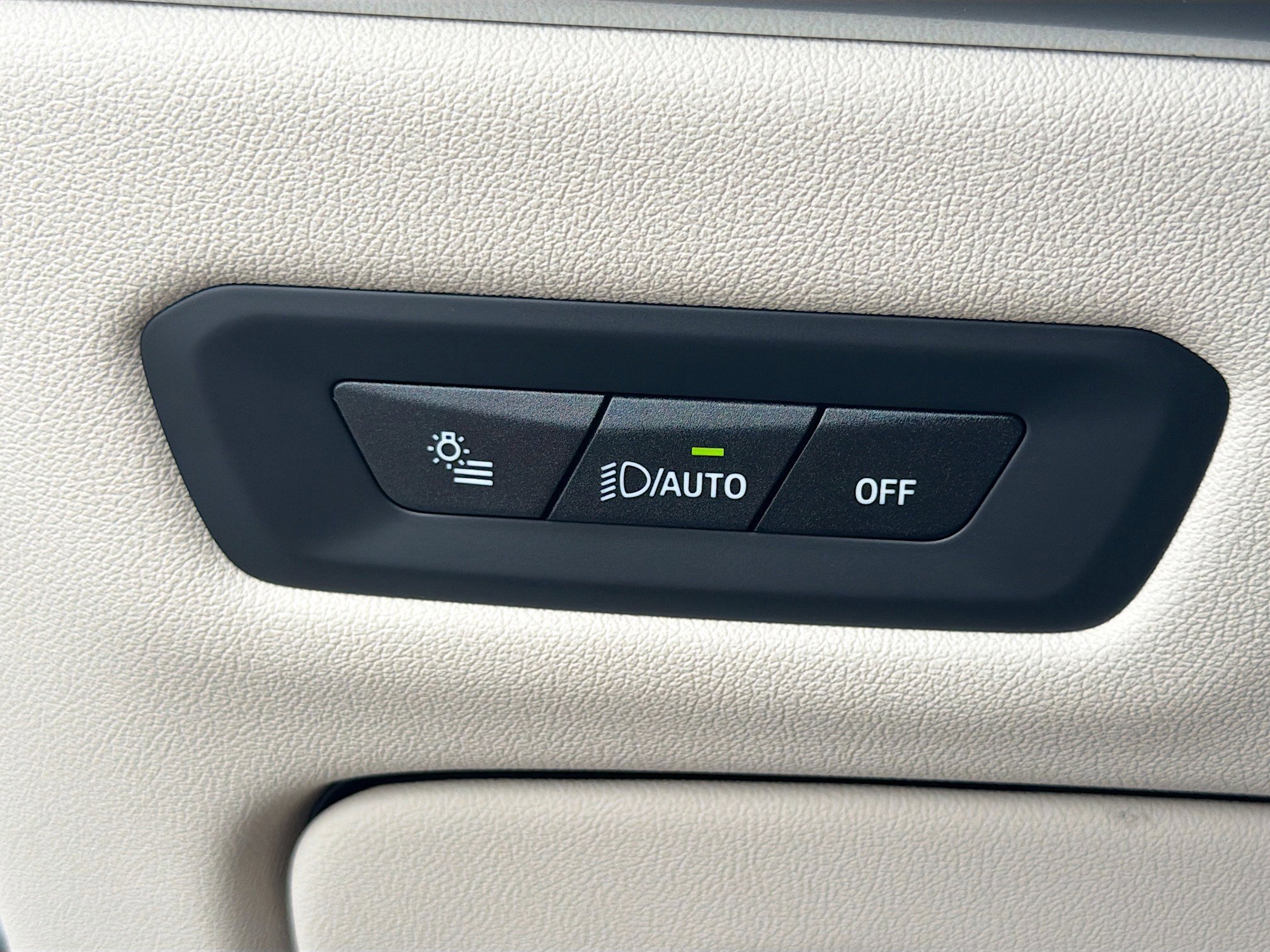 Used 2024 BMW X5 sDrive40i w/ M Sport Package image 36