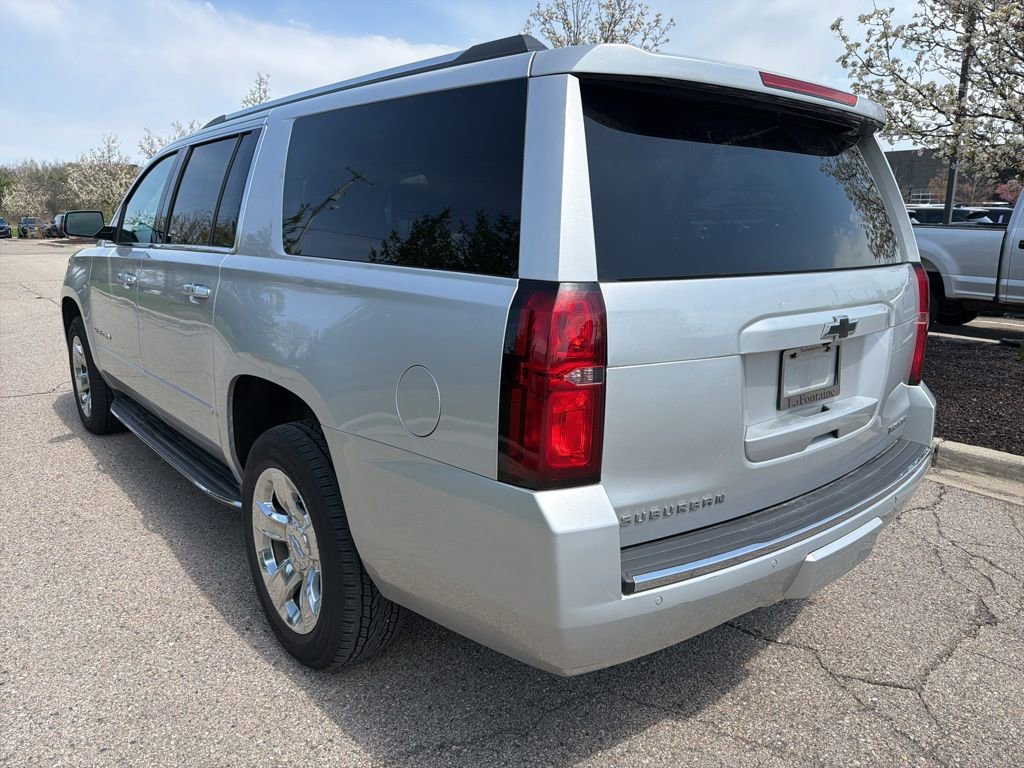 Used 2019 Chevrolet Suburban Premier AWD/4WD image 3