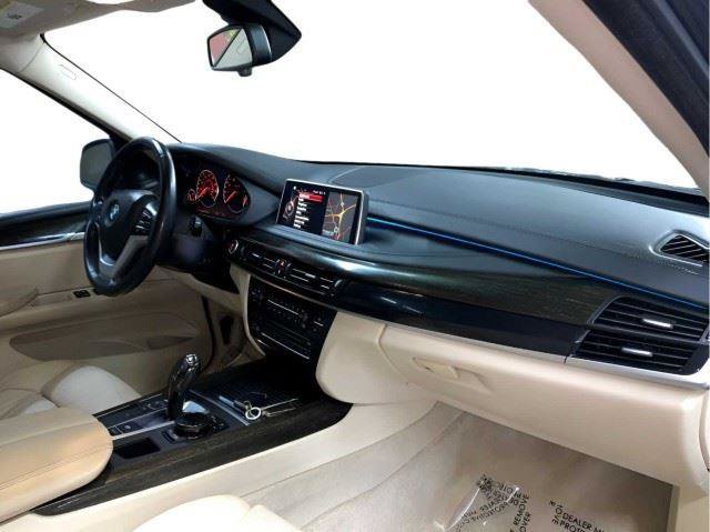 Used 2015 BMW X5 xDrive50i AWD/4WD image 44