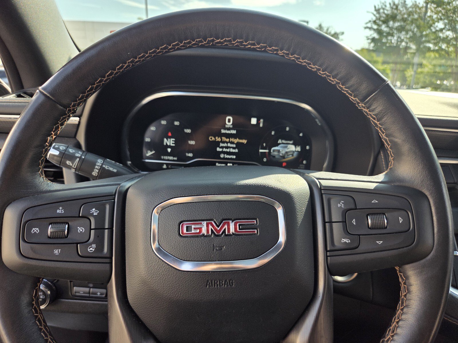 Used 2022 GMC Yukon AT4 w/ AT4 Premium Plus Package AWD/4WD image 25