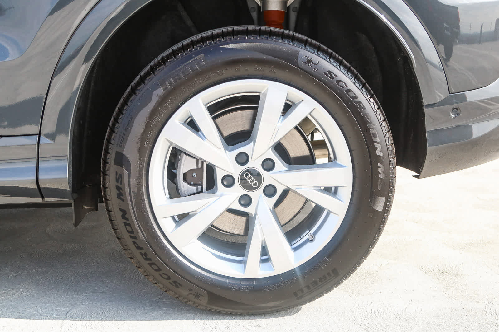 New 2025 Audi Q5 Premium image 13