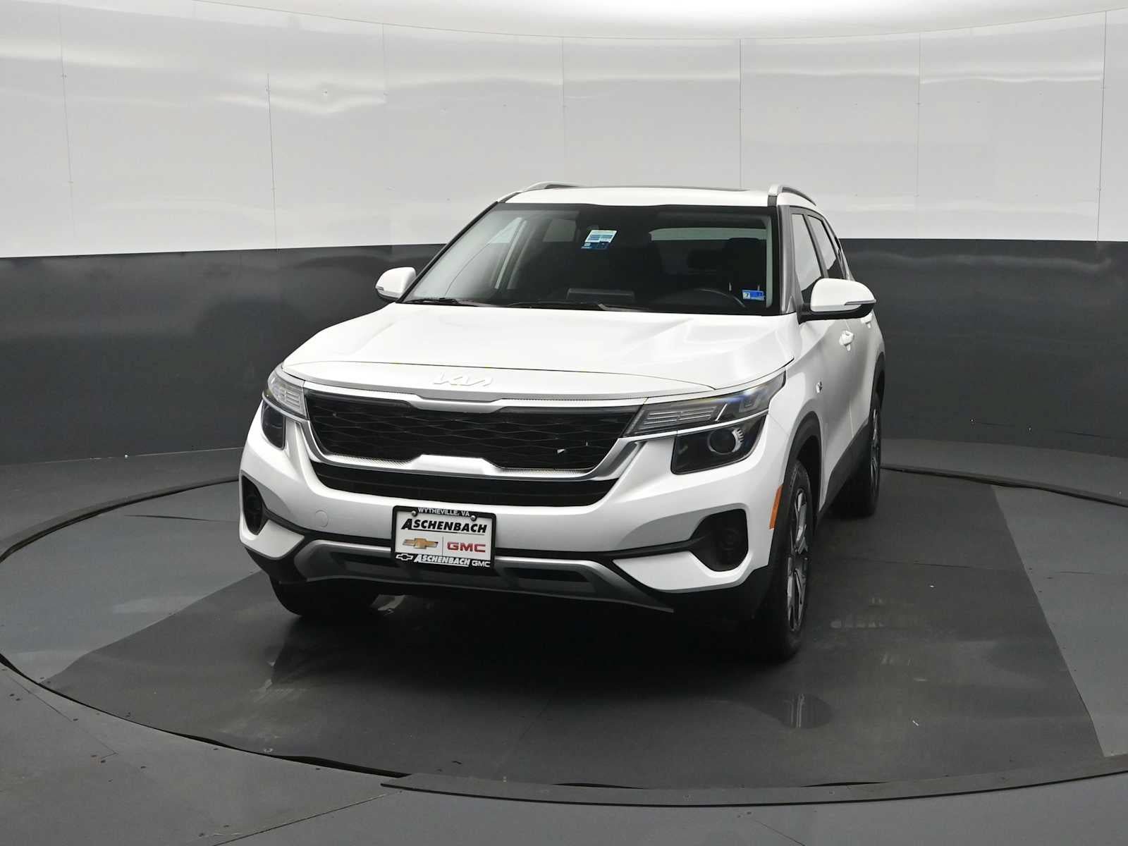 Used 2023 Kia Seltos EX AWD/4WD image 5