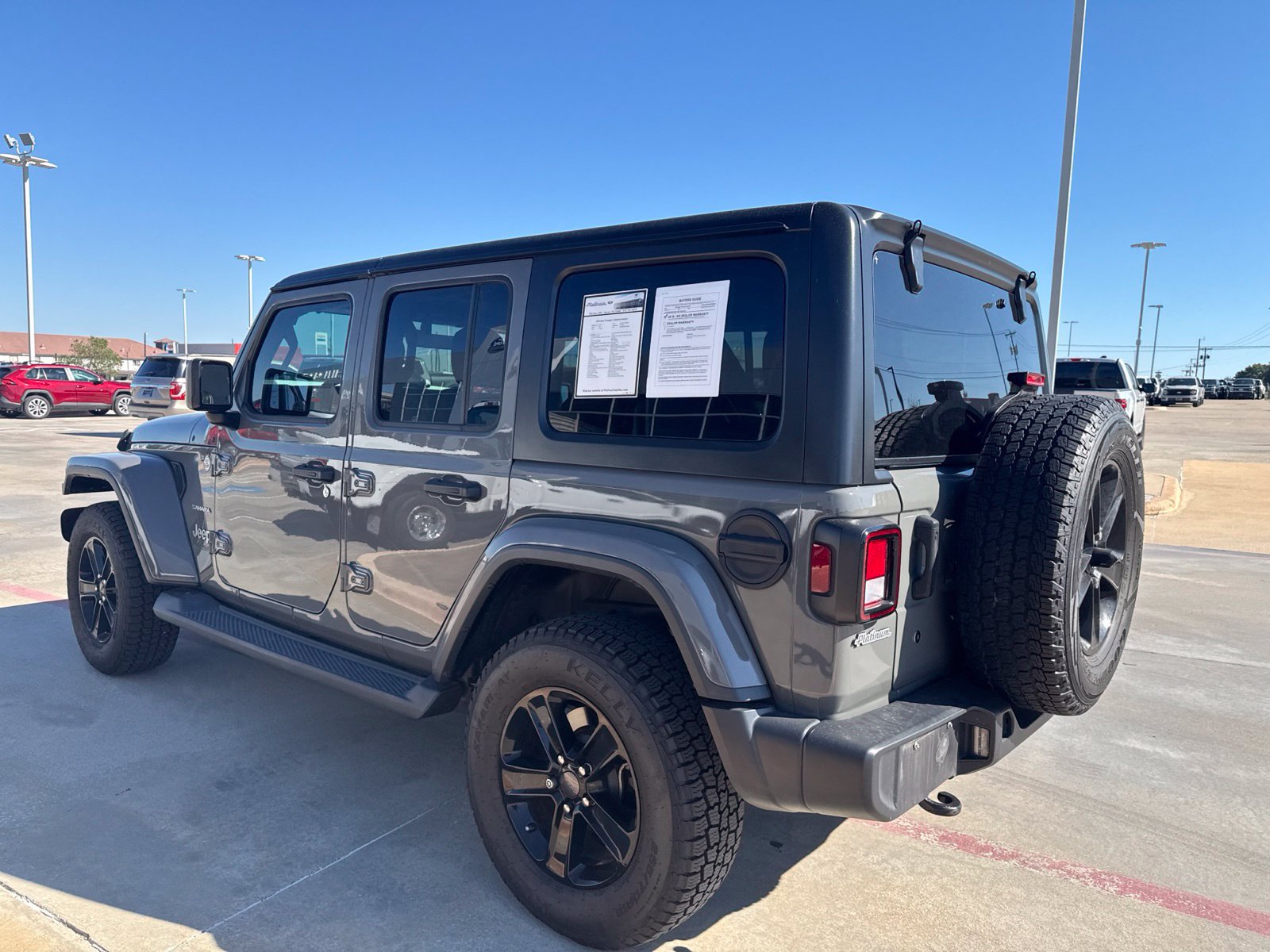 Used 2018 Jeep Wrangler Unlimited Sahara AWD/4WD image 5